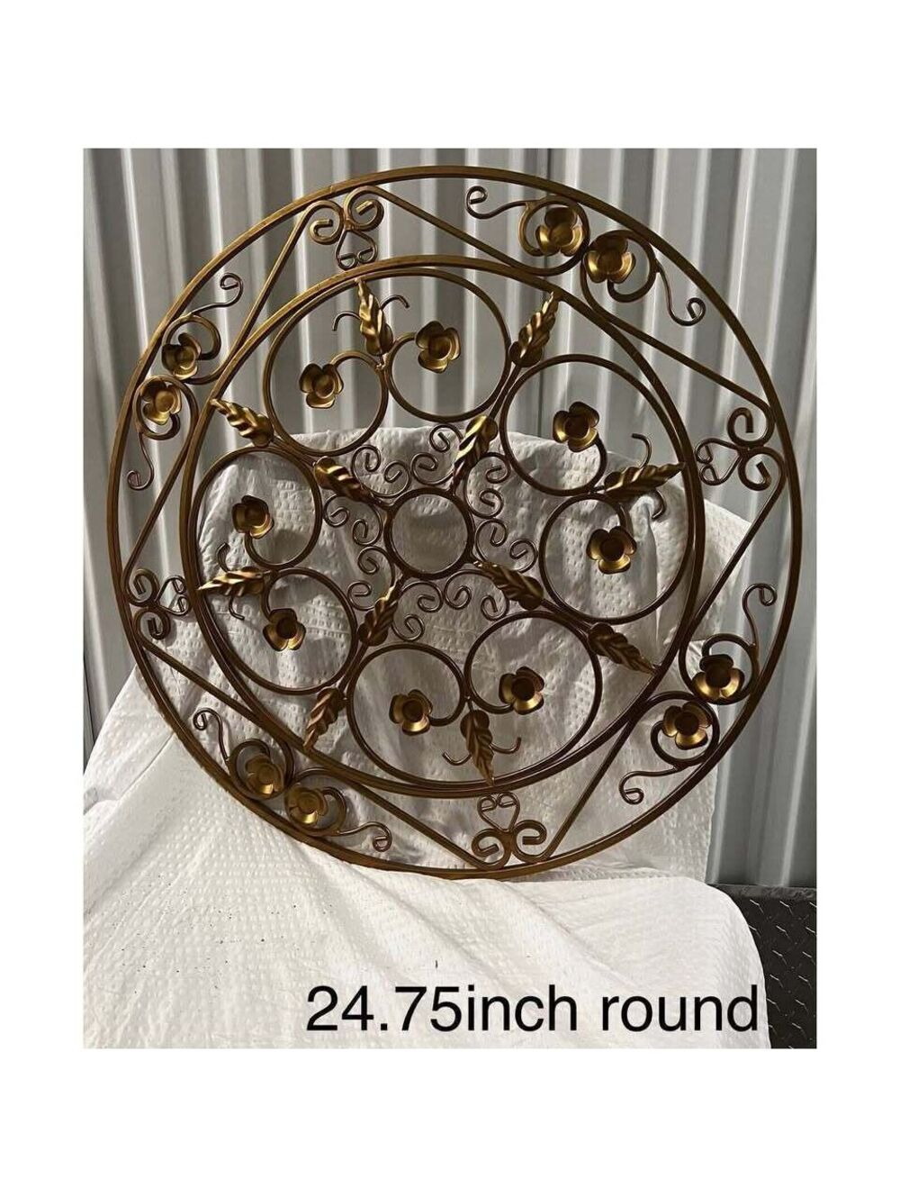 WALL DECOR VTG Gold Toned Metal Wall Decor Round Floral Scrollwork 24.75 Inch